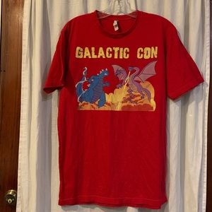 Médium Galactic Com t shirt.